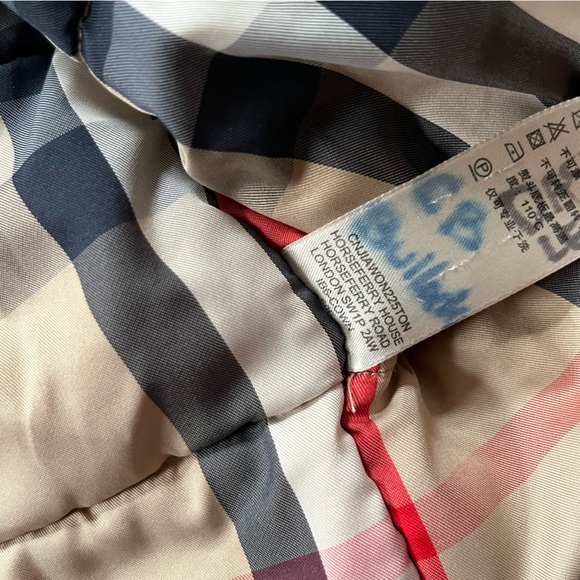 Burberry blue and nova check down puffer size 2 - Picture 8 of 8
